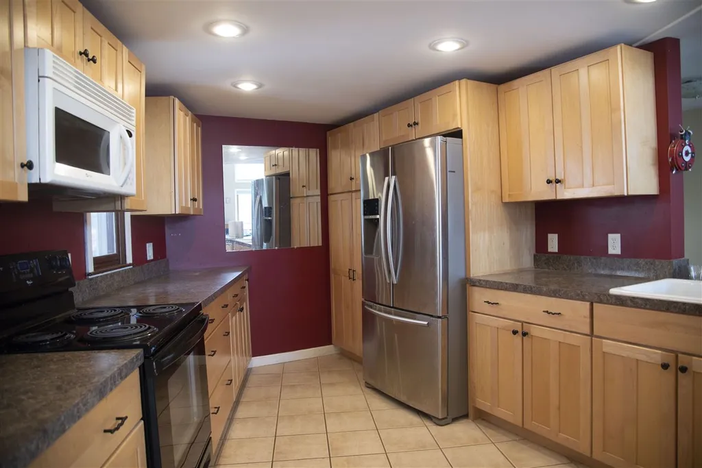 74 Edgewater Drive Barrington NH 03825