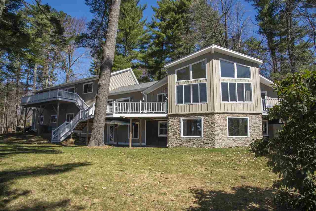 74 Edgewater Drive Barrington NH 03825