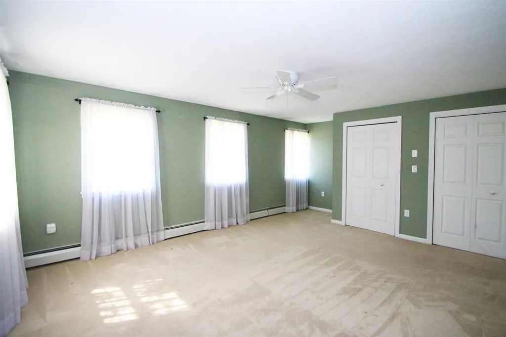 16 Victoria Circle Rochester NH 03867