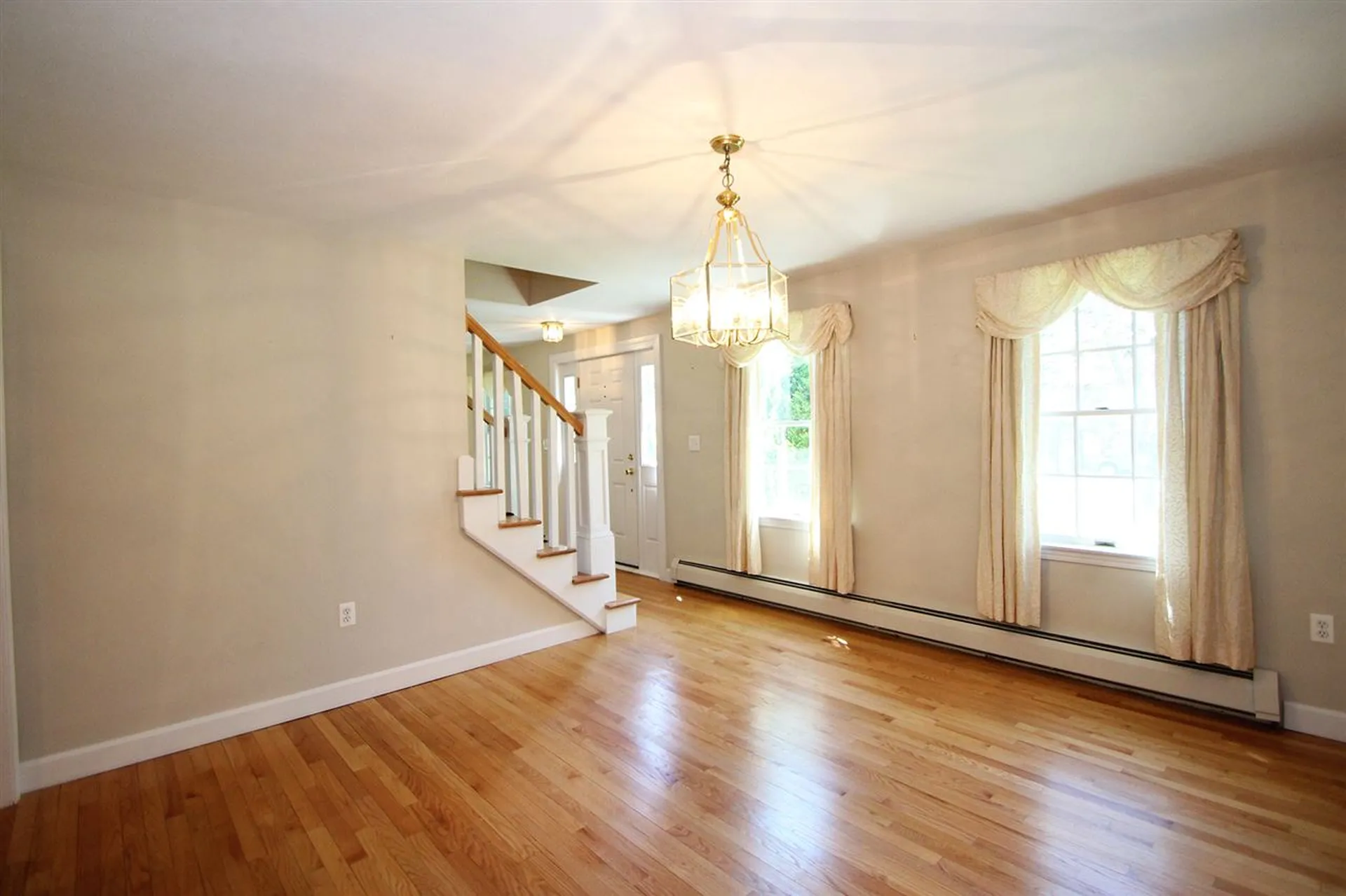 16 Victoria Circle Rochester NH 03867