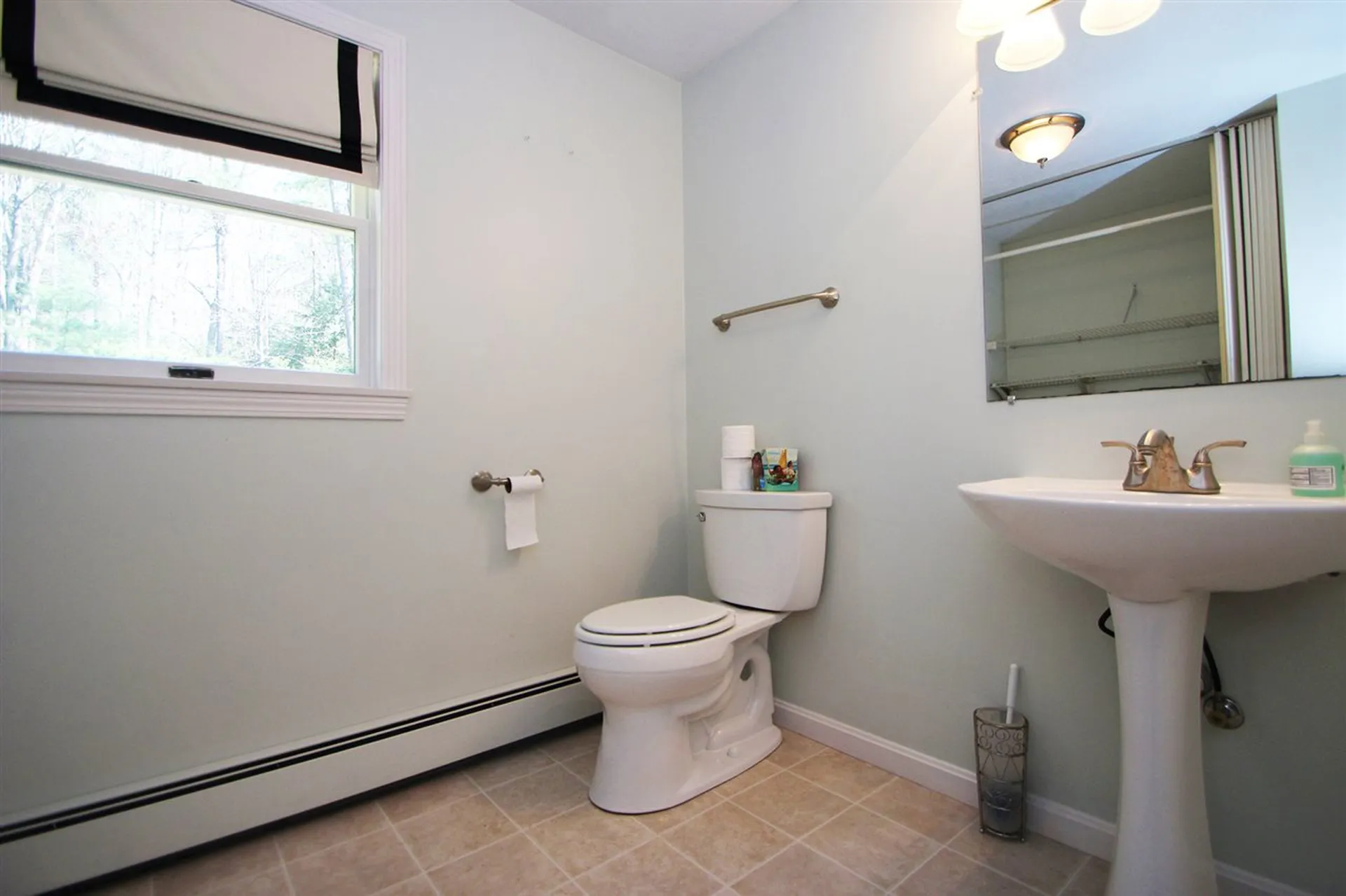 16 Victoria Circle Rochester NH 03867