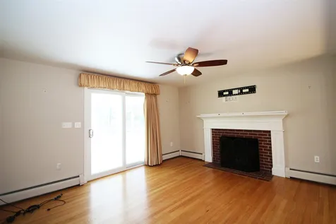 16 Victoria Circle Rochester NH 03867
