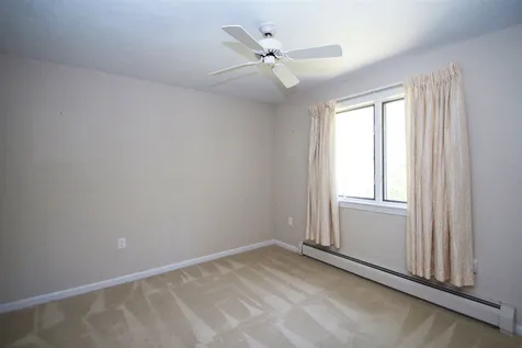 16 Victoria Circle Rochester NH 03867