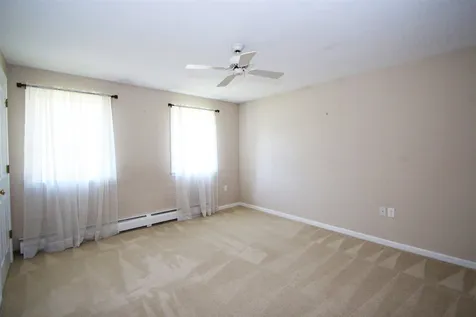 16 Victoria Circle Rochester NH 03867
