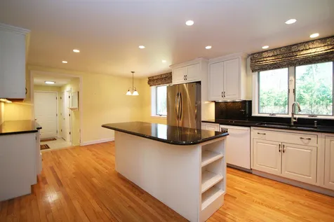 16 Victoria Circle Rochester NH 03867