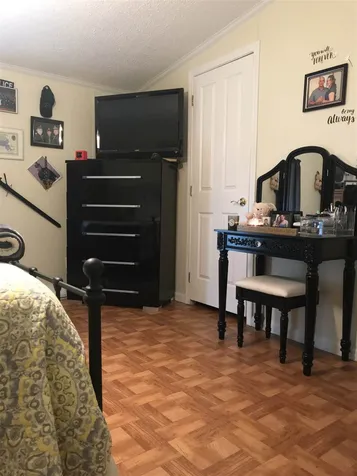 22 Dianne Street Nashua NH 03062