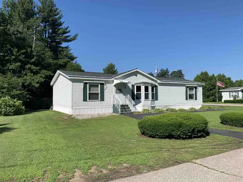 22 Dianne Street Nashua NH 03062