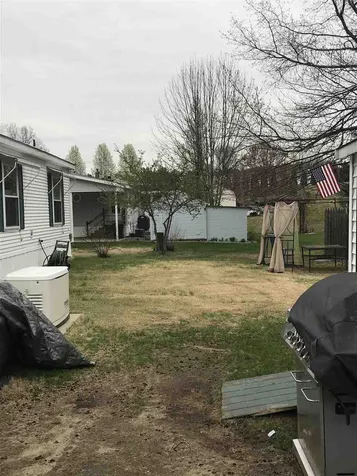 22 Dianne Street Nashua NH 03062