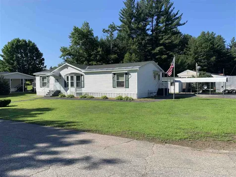 22 Dianne Street Nashua NH 03062