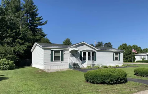 22 Dianne Street Nashua NH 03062