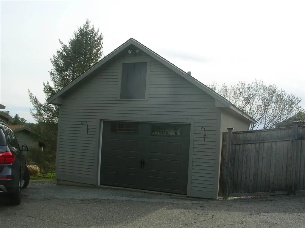 90 Old Street Road Peterborough NH 03458