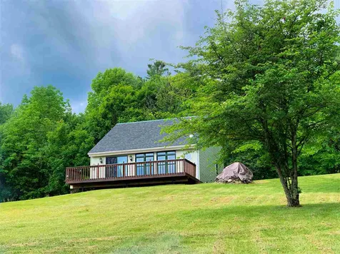 90 Slayton Lane Barnet VT 05821