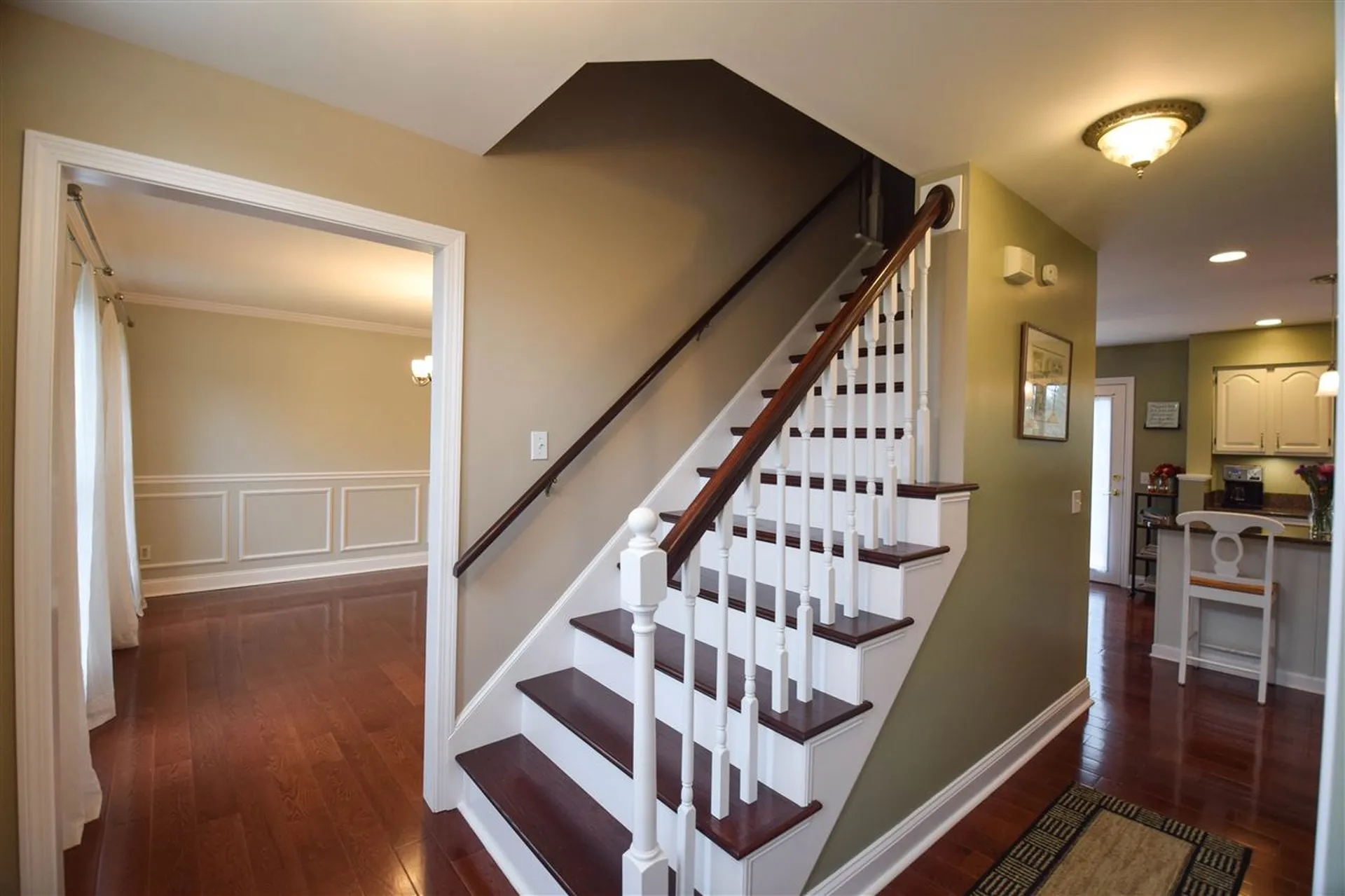27 Hawthorn Circle Essex VT 05452