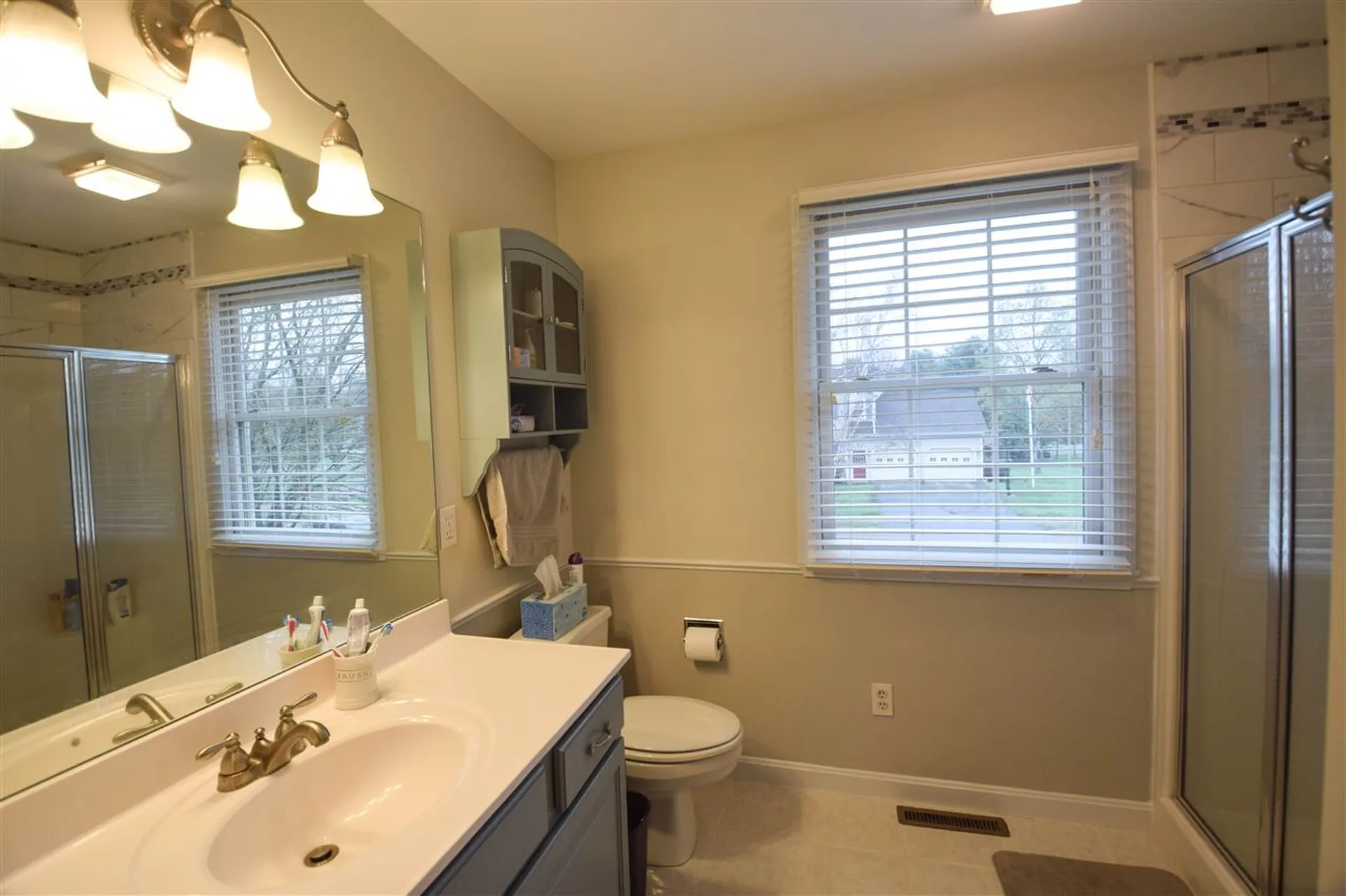 27 Hawthorn Circle Essex VT 05452