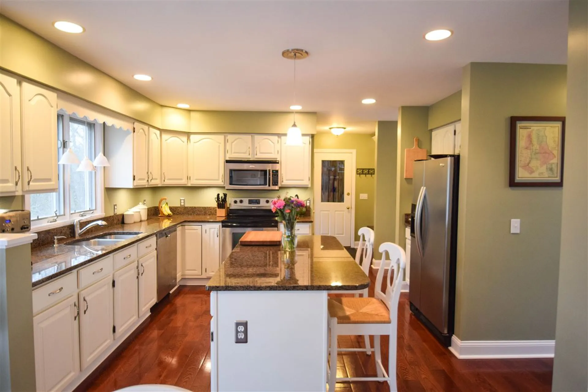 27 Hawthorn Circle Essex VT 05452