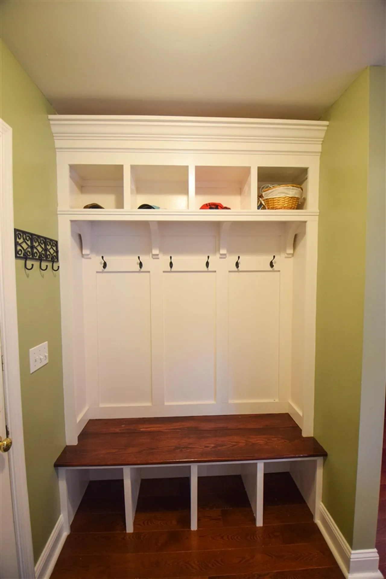 27 Hawthorn Circle Essex VT 05452
