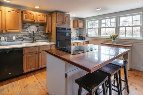 65 Barrett Road New London NH 03257