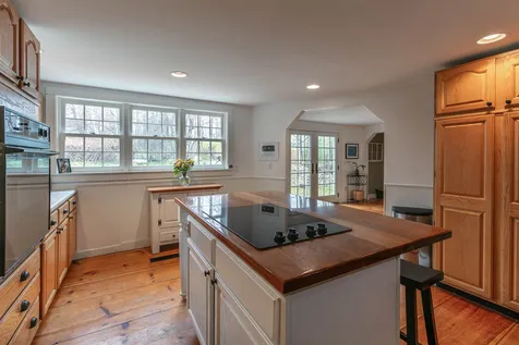 65 Barrett Road New London NH 03257