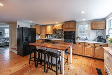 65 Barrett Road New London NH 03257