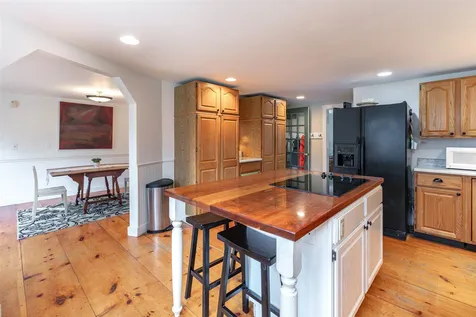 65 Barrett Road New London NH 03257