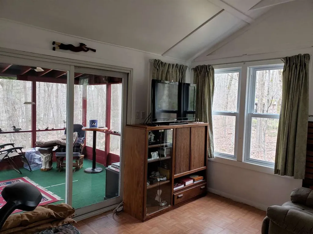 570 Kings Highway Stoddard NH 03464
