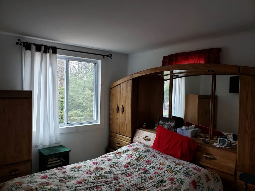 570 Kings Highway Stoddard NH 03464