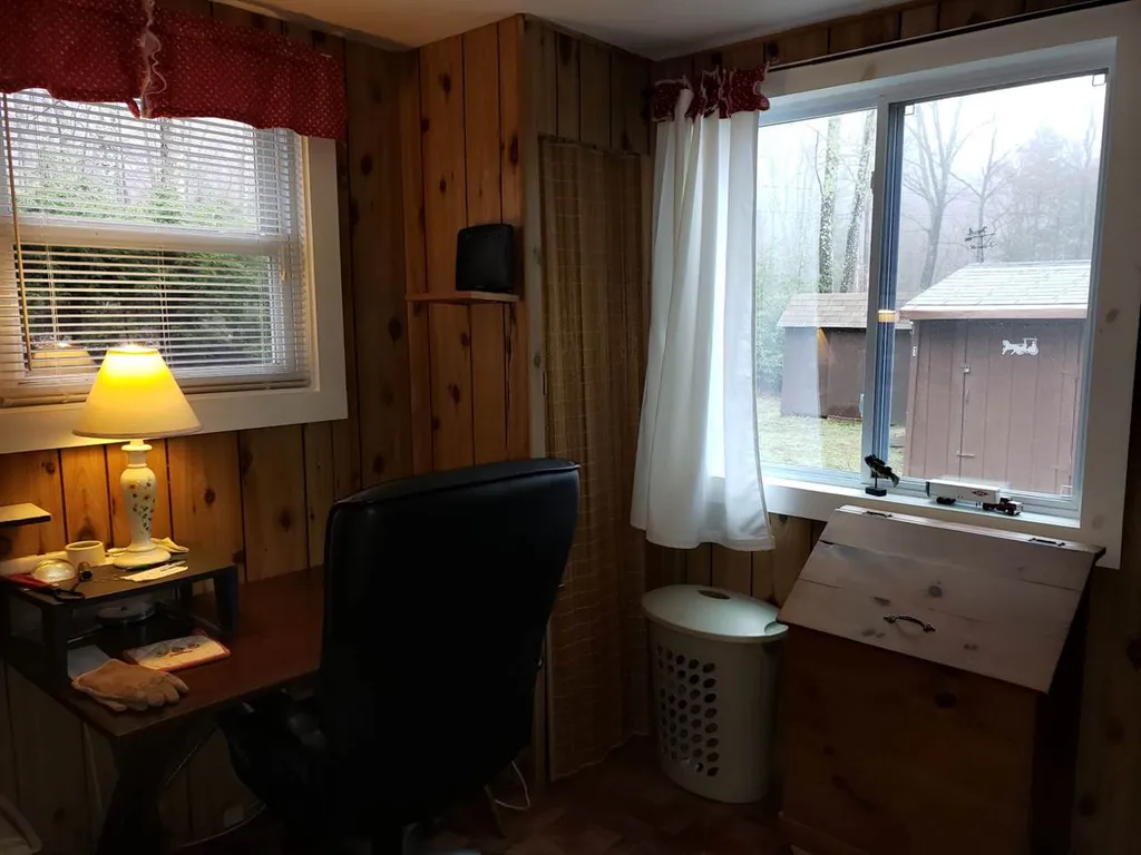 570 Kings Highway Stoddard NH 03464