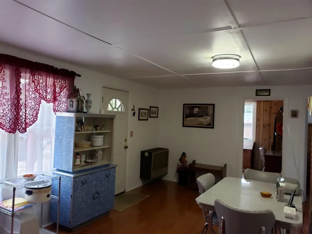 570 Kings Highway Stoddard NH 03464