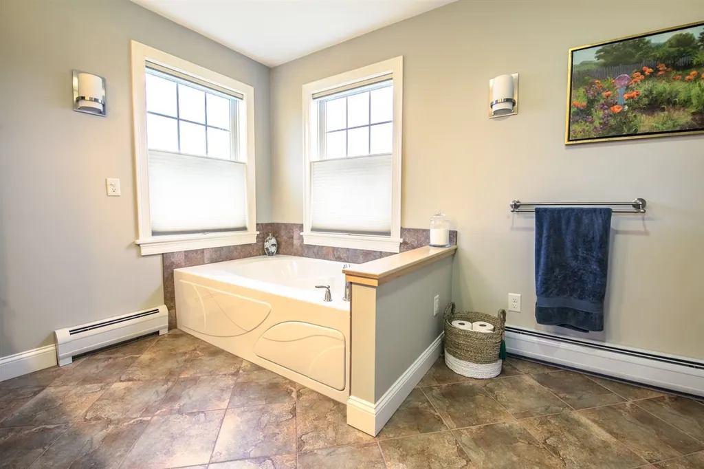 181 Miner Farm Lane Shelburne VT 05482