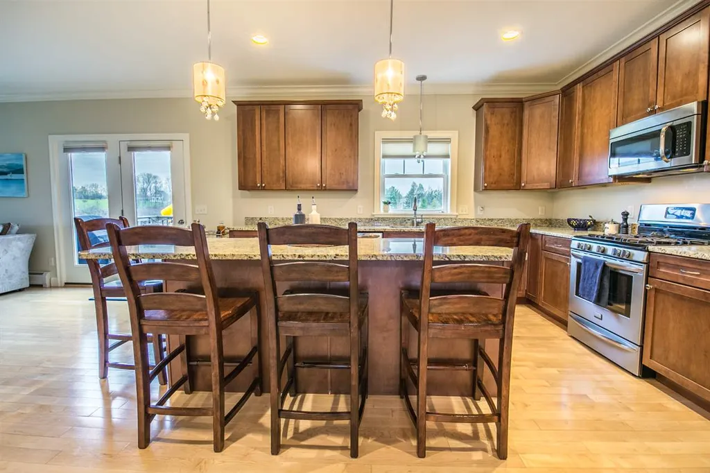 181 Miner Farm Lane Shelburne VT 05482