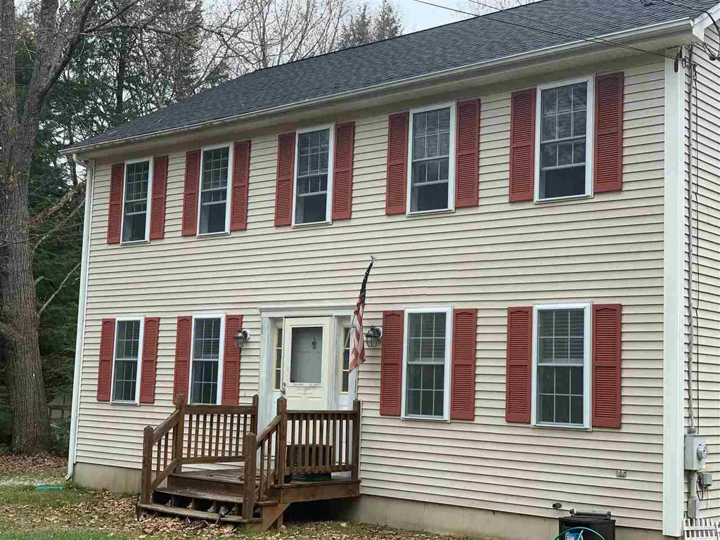 12 Fox Ridge Road Epping NH 03042
