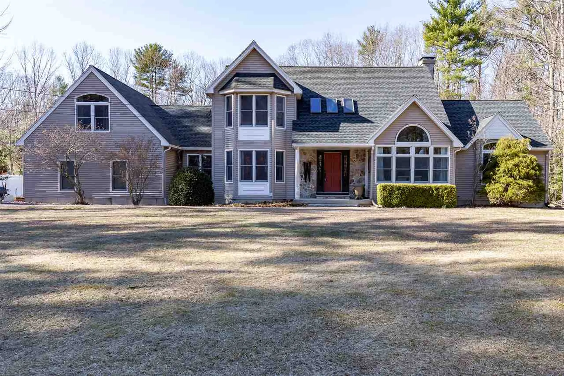3 White Drive Kingston NH 03848