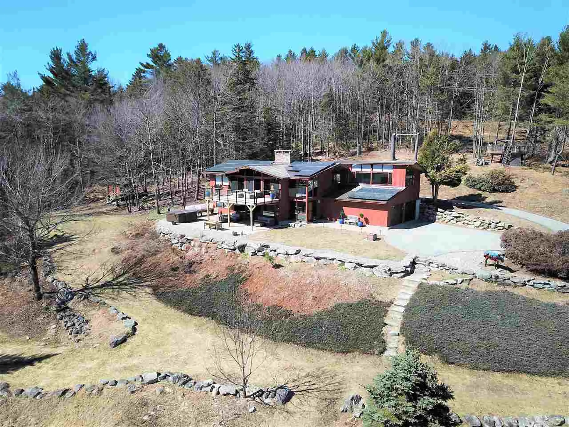 881 Morgan Hill Road New London NH 03257