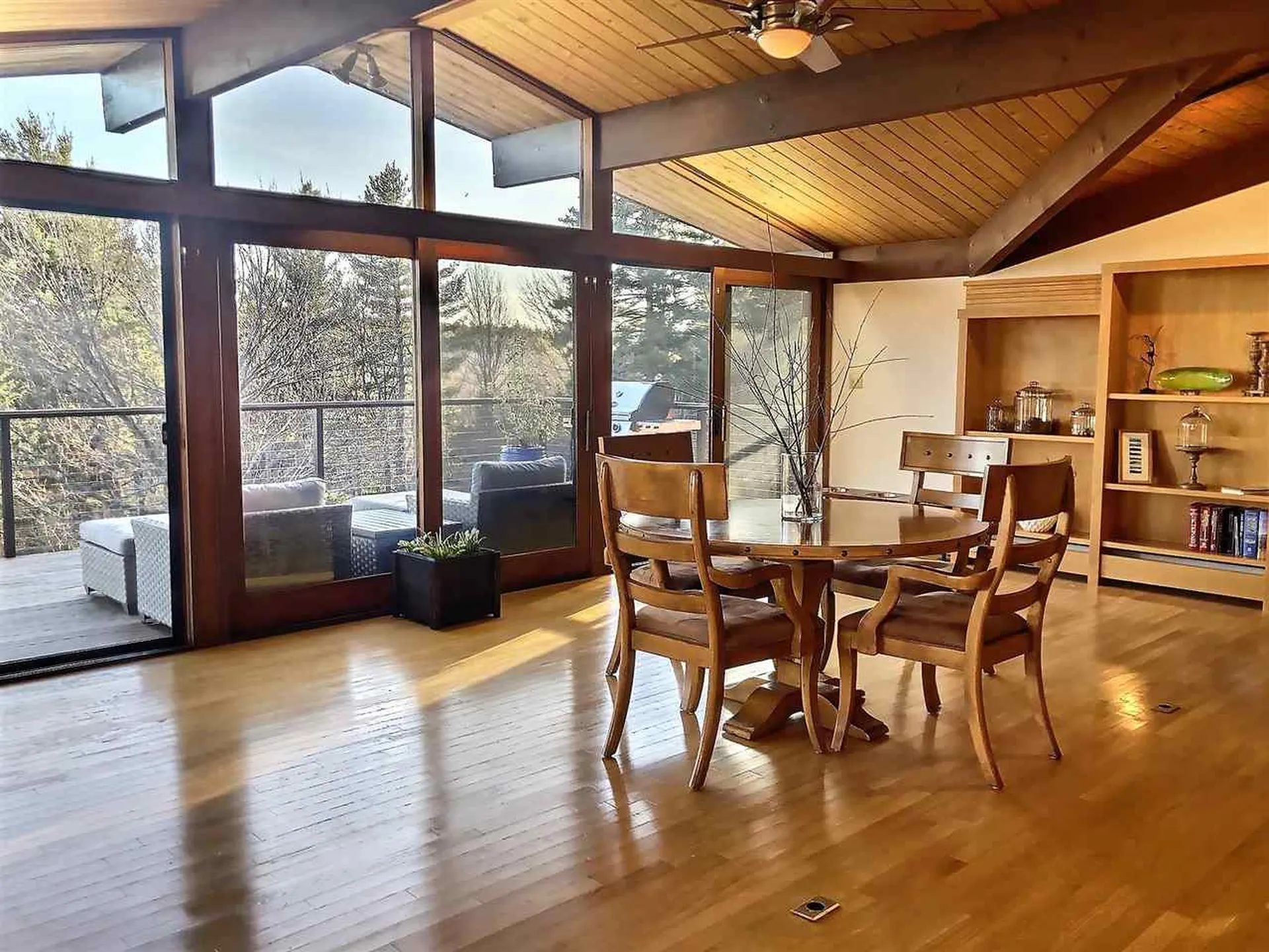 881 Morgan Hill Road New London NH 03257