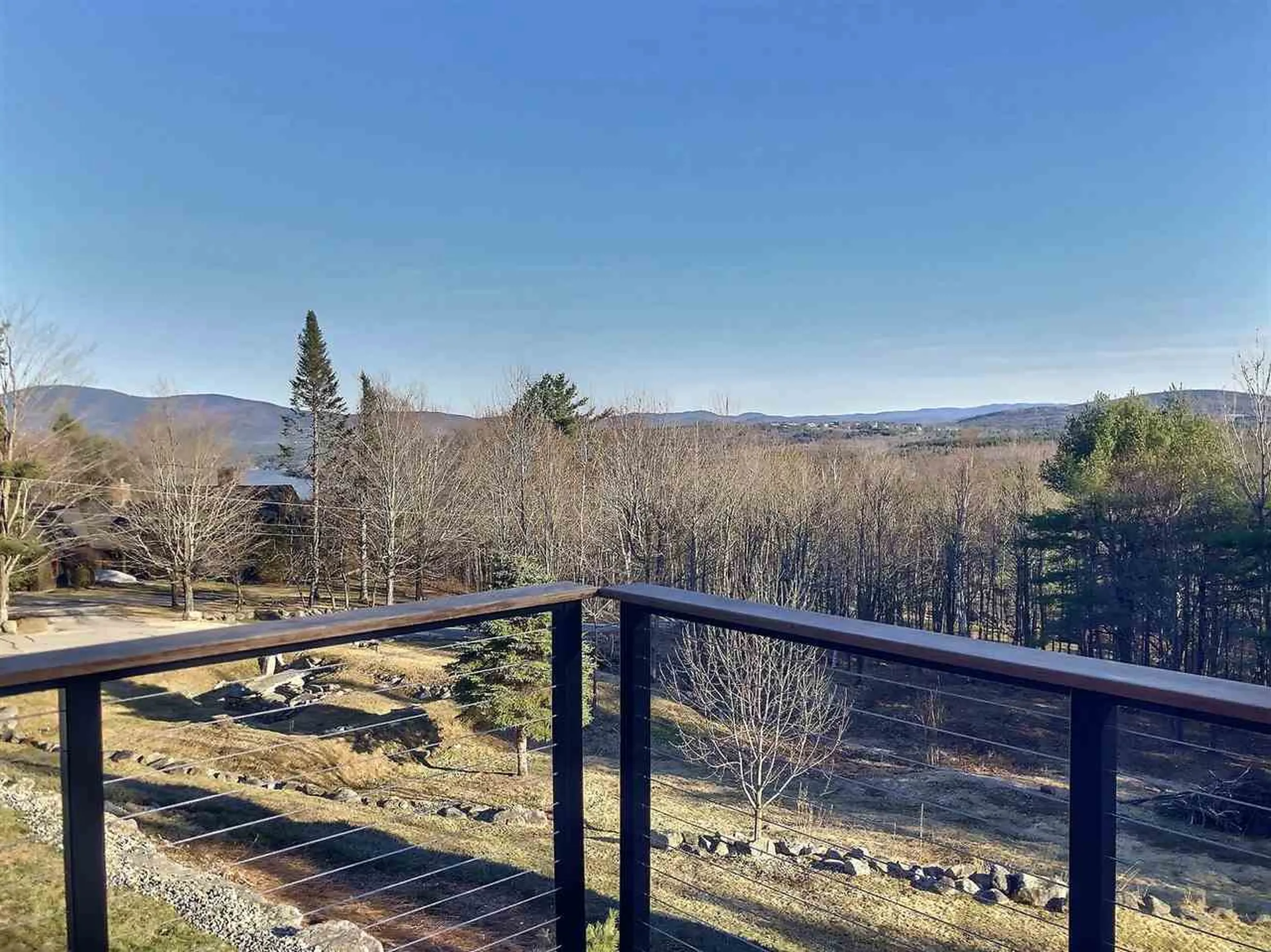 881 Morgan Hill Road New London NH 03257