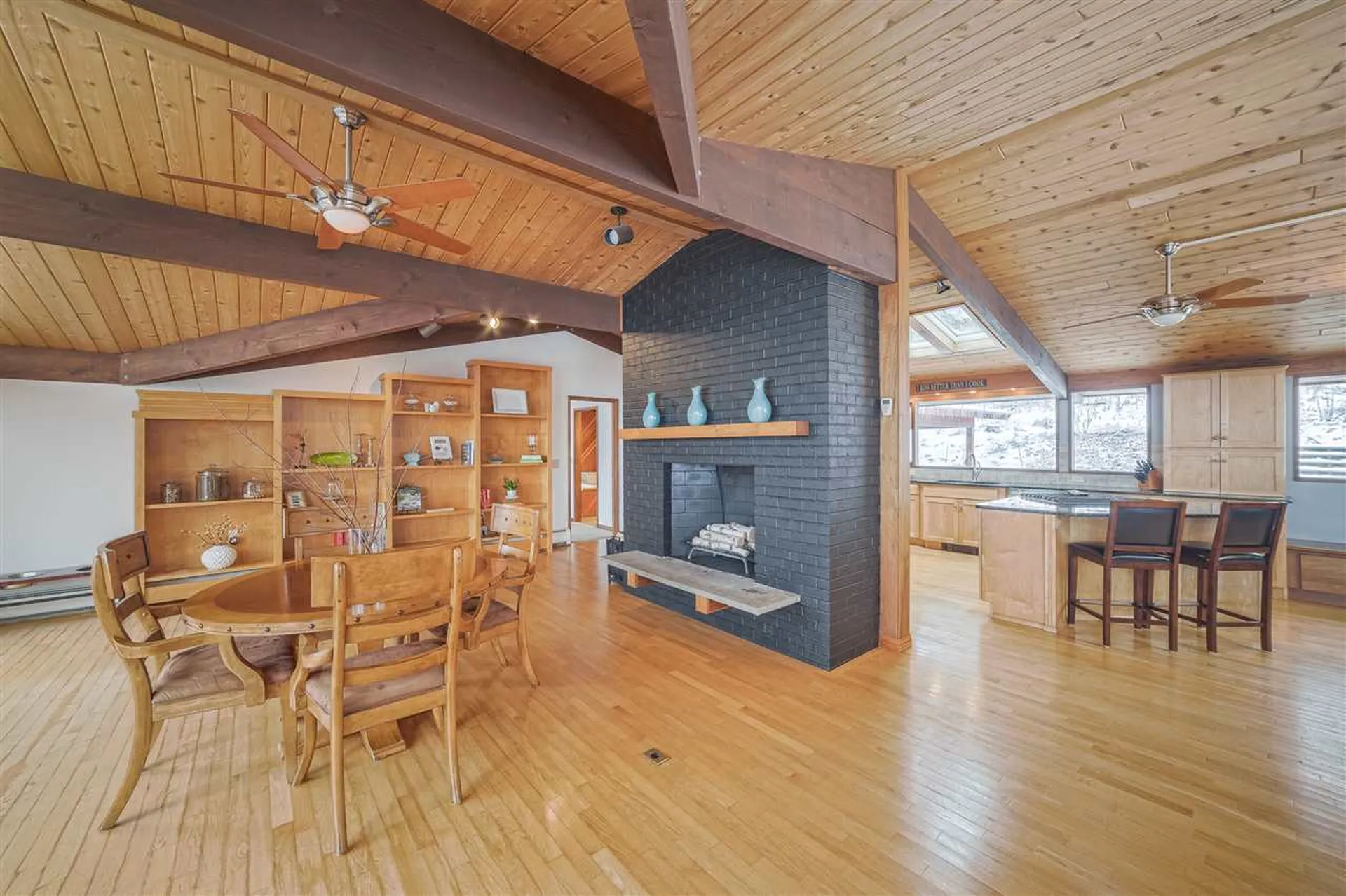 881 Morgan Hill Road New London NH 03257