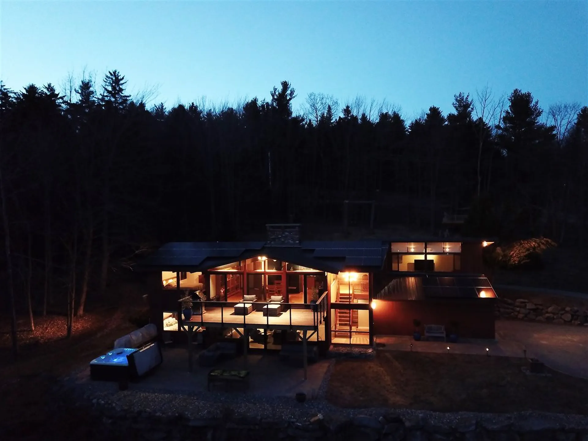 881 Morgan Hill Road New London NH 03257