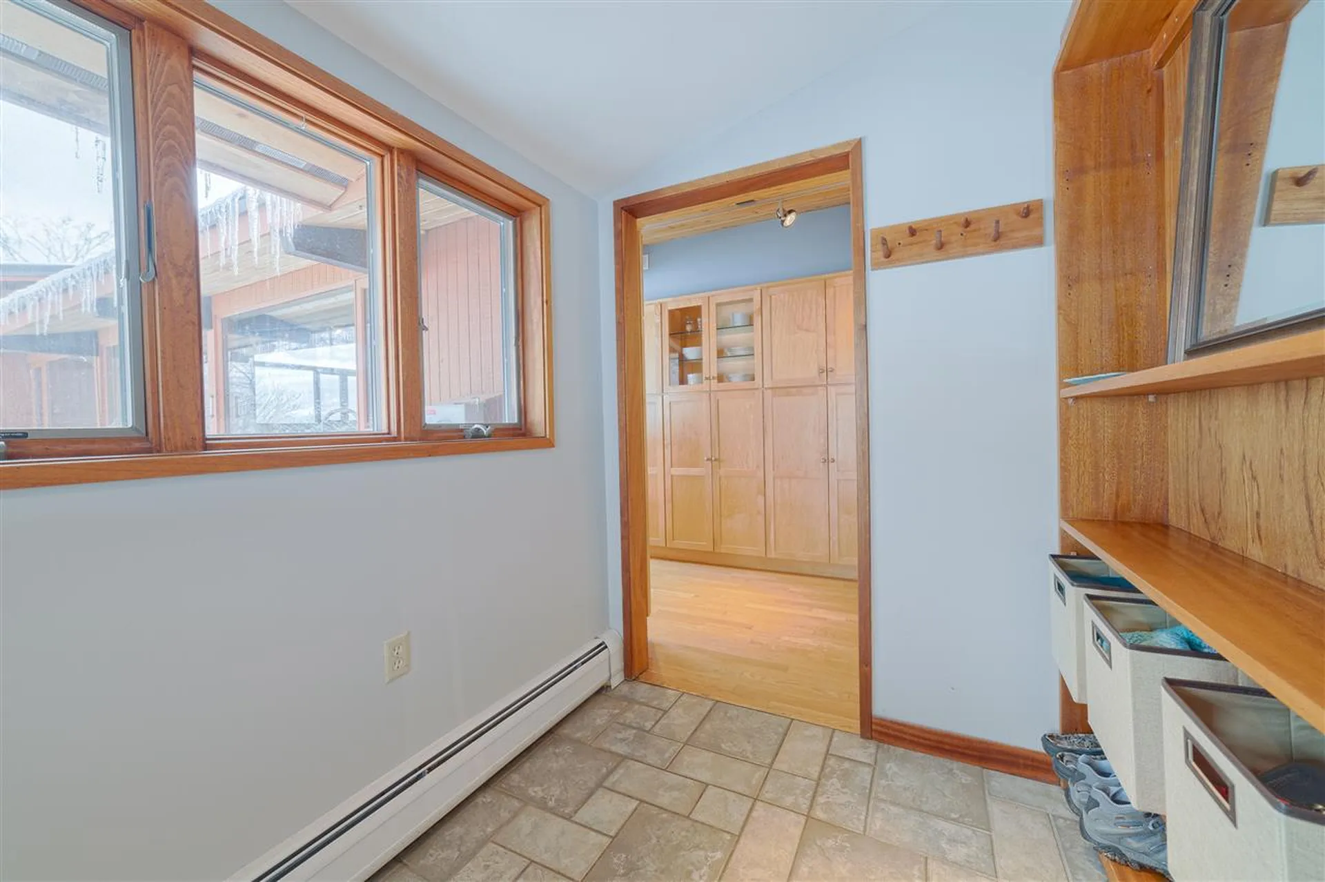 881 Morgan Hill Road New London NH 03257