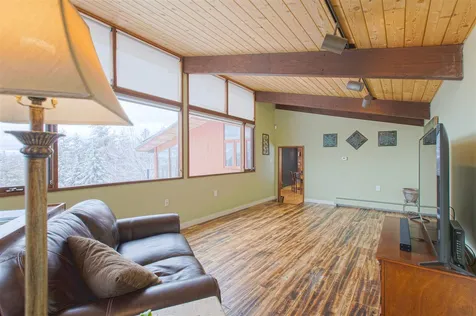 881 Morgan Hill Road New London NH 03257