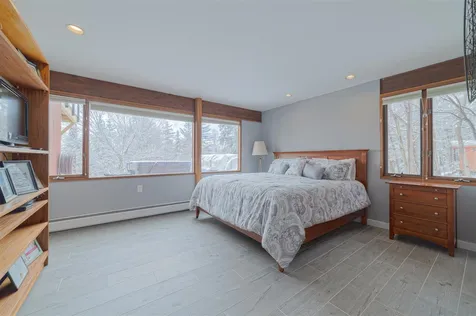 881 Morgan Hill Road New London NH 03257