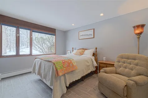 881 Morgan Hill Road New London NH 03257
