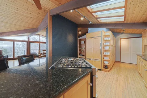881 Morgan Hill Road New London NH 03257