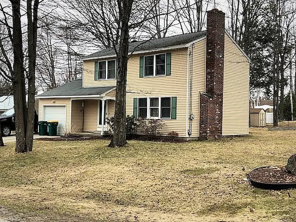 5 Rochester Avenue Rochester NH 03867