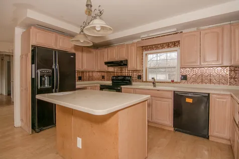455 Donald Street Bedford NH 03110