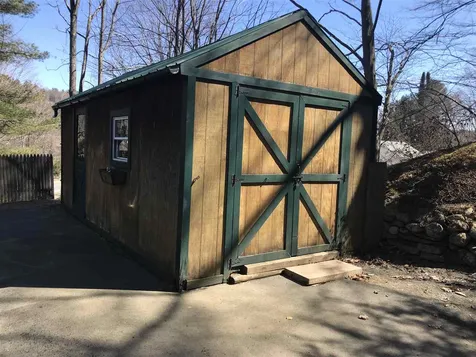 10 Edward Heights Brattleboro VT 05301