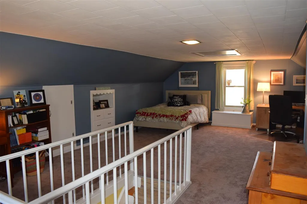 206 Glenwood Avenue Manchester NH 03102
