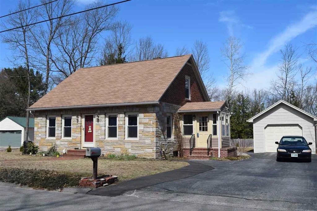 206 Glenwood Avenue Manchester NH 03102