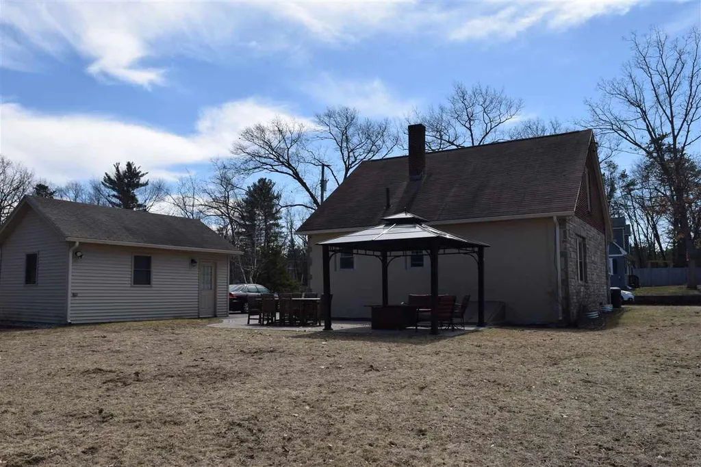 206 Glenwood Avenue Manchester NH 03102
