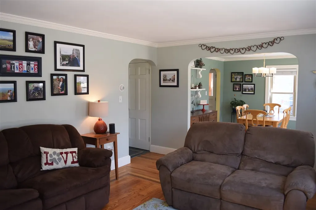 206 Glenwood Avenue Manchester NH 03102