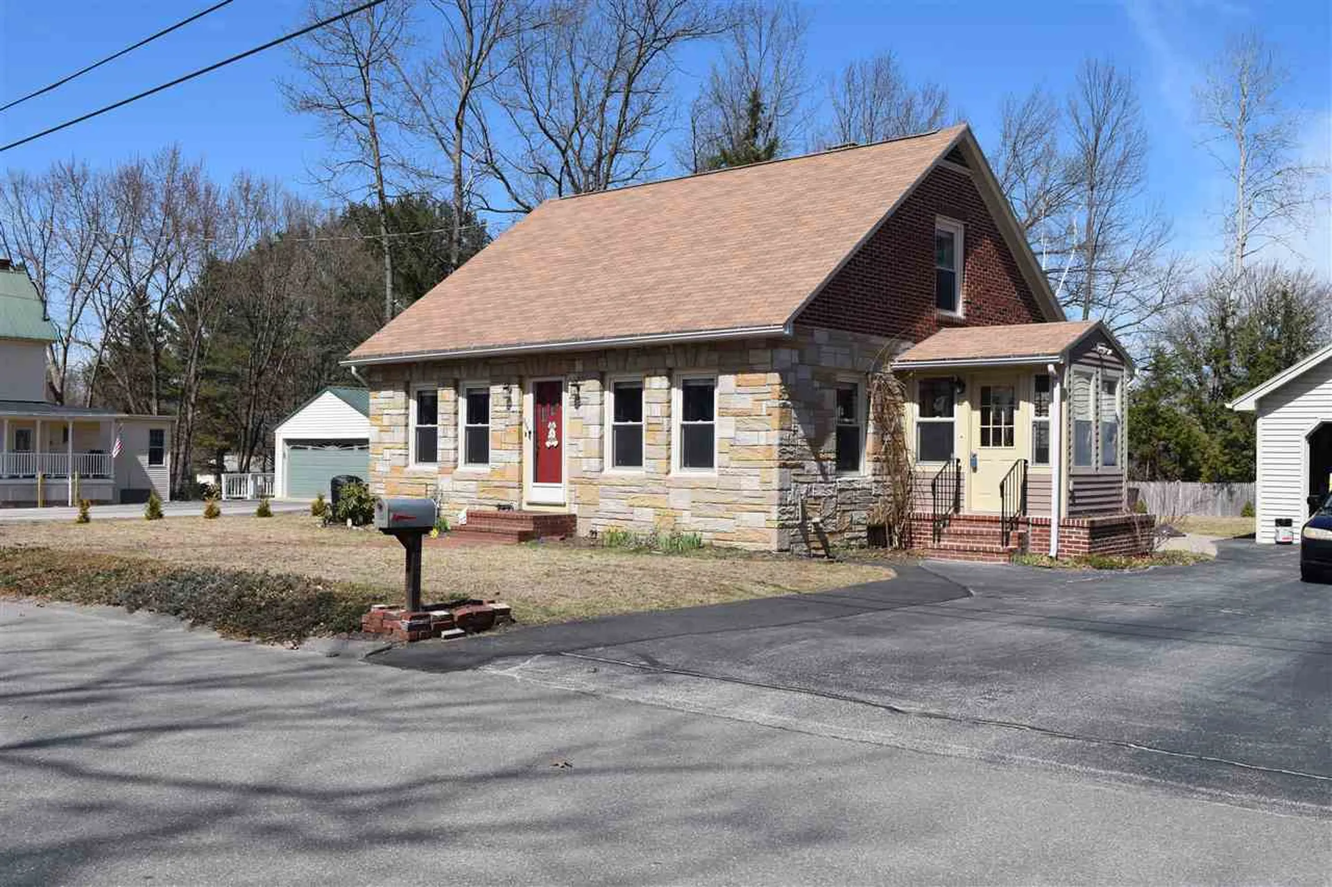 206 Glenwood Avenue Manchester NH 03102